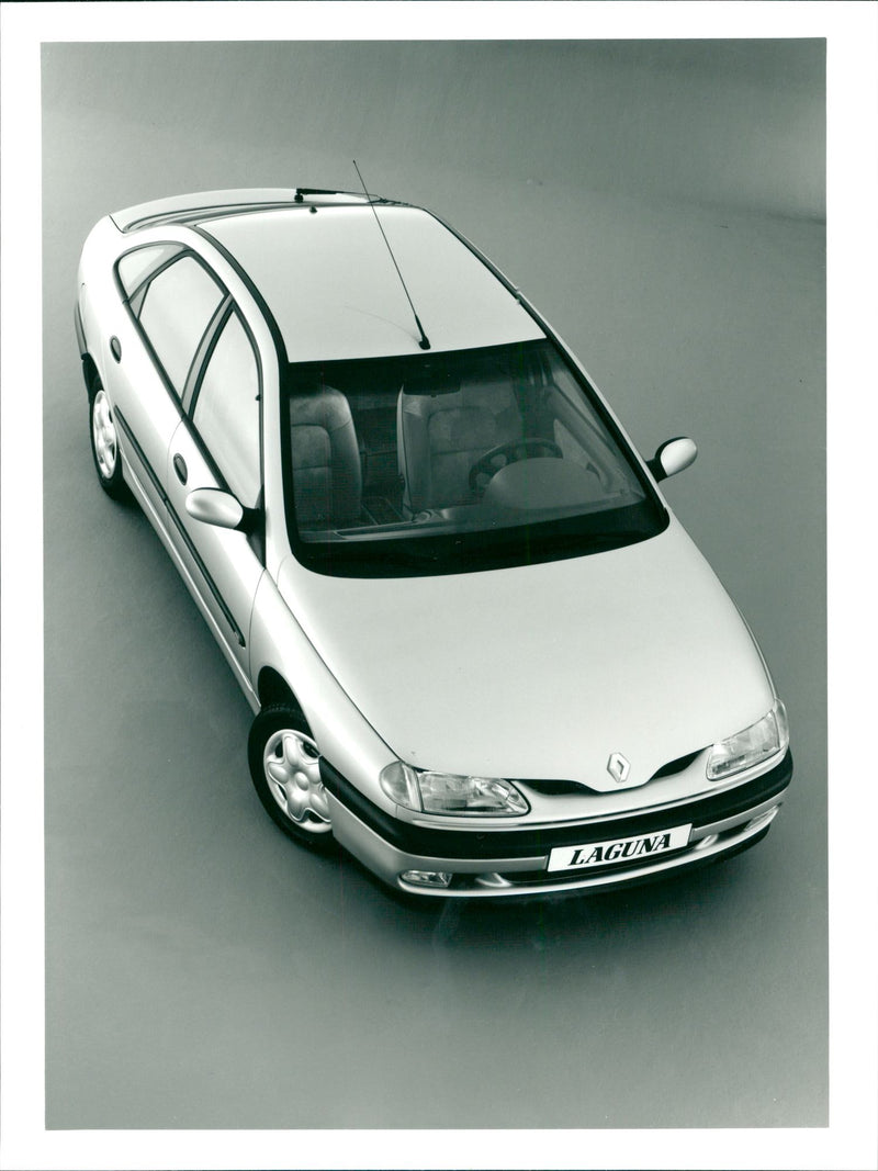 Renault Laguna - Vintage Photograph