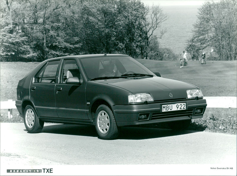 Renault TXE - Vintage Photograph