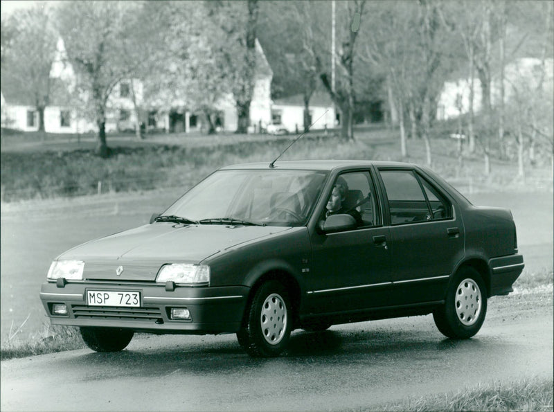 Renault R 19 Chamade - Vintage Photograph