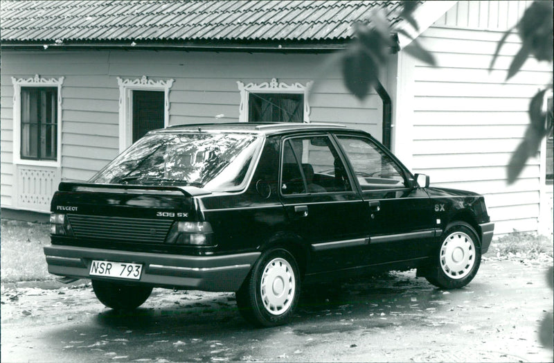 Peugeot 309 - Vintage Photograph