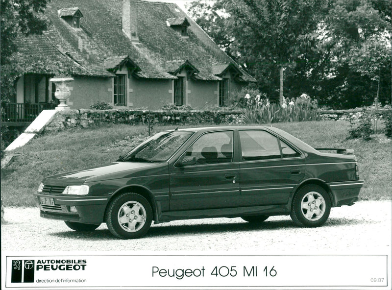 Peugeot 405 - Vintage Photograph