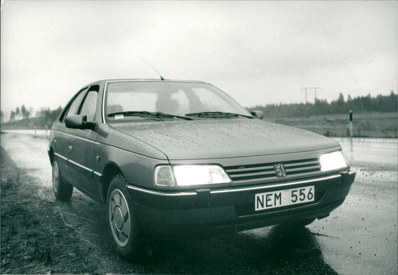 Peugeot 405 - Vintage Photograph
