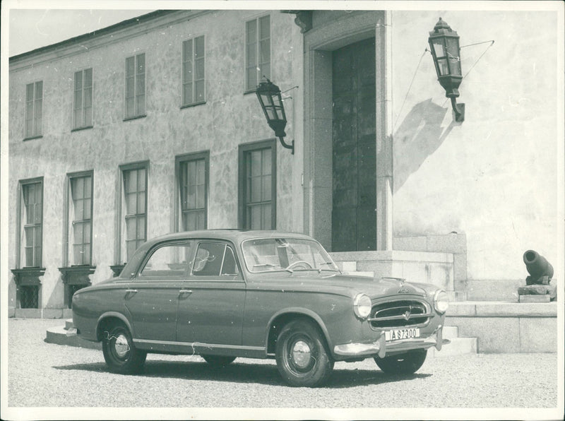 Peugeot 403 - Vintage Photograph
