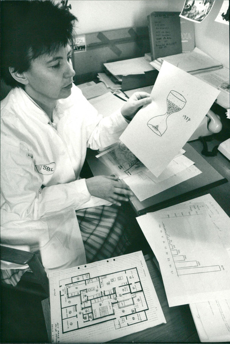 Professor Britta Wahren showing a symbolic drawing - Vintage Photograph