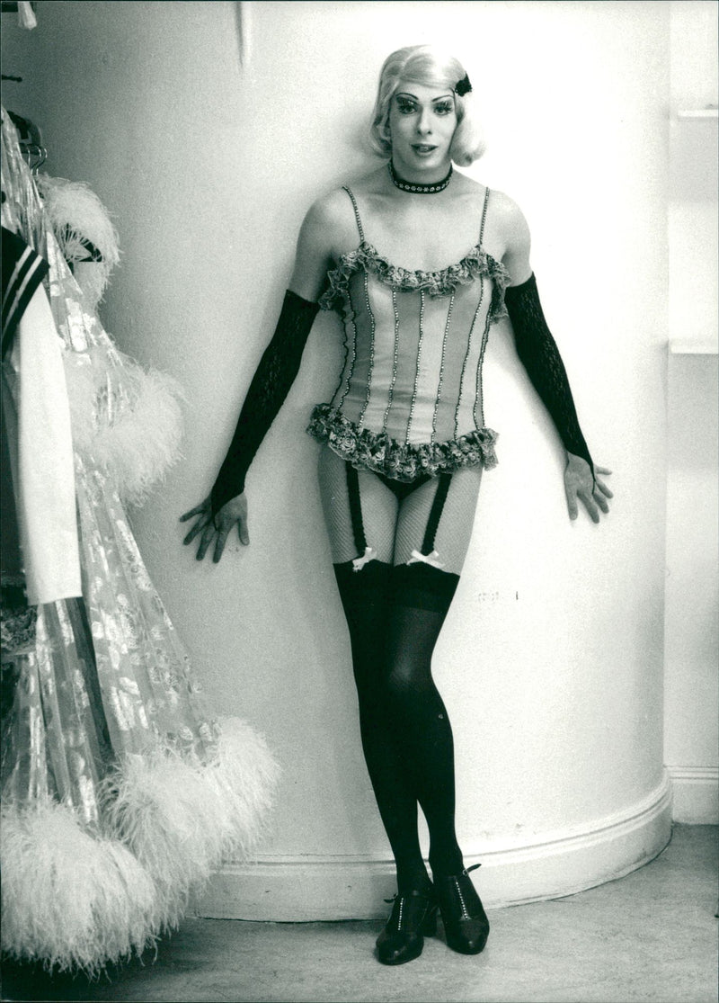 Mikael Schultz as Hanna aus Hamburg at the Oscars - Vintage Photograph