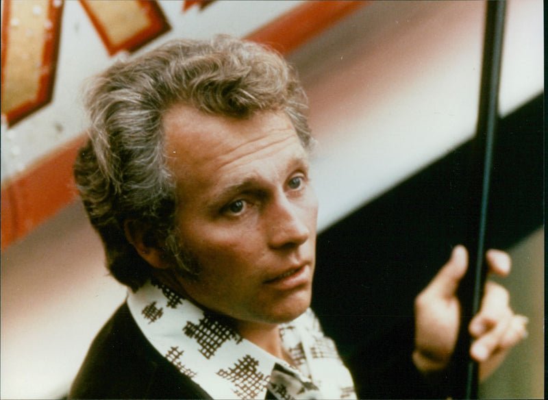 1945 THIS ED IMAGE BRITISH WRITER TELEVISION INCLUDING - Vintage Photograph