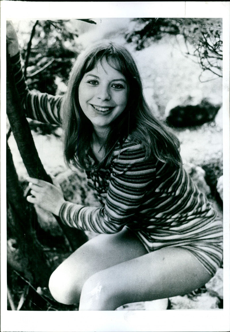 ACTRESS SERIES MUSIC TELEVISION - Vintage Photograph