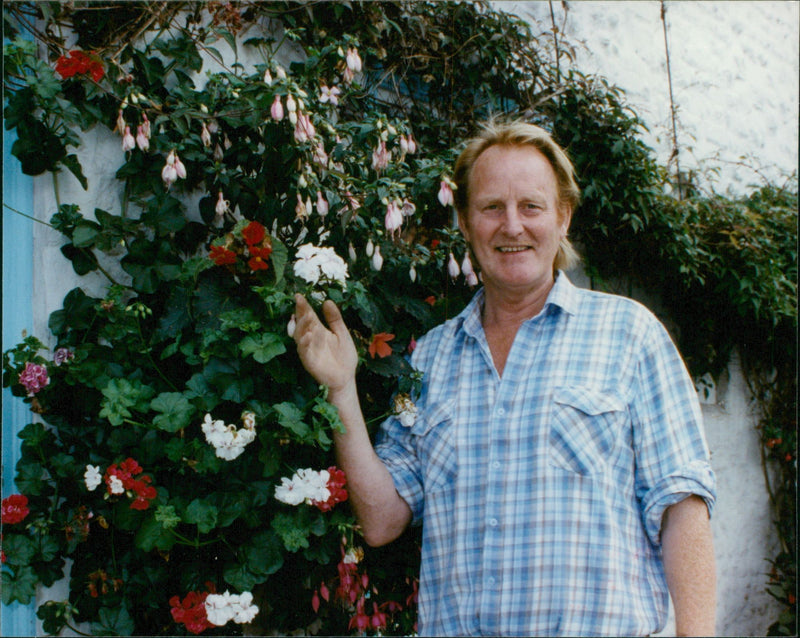 Ray Hewitt - Vintage Photograph