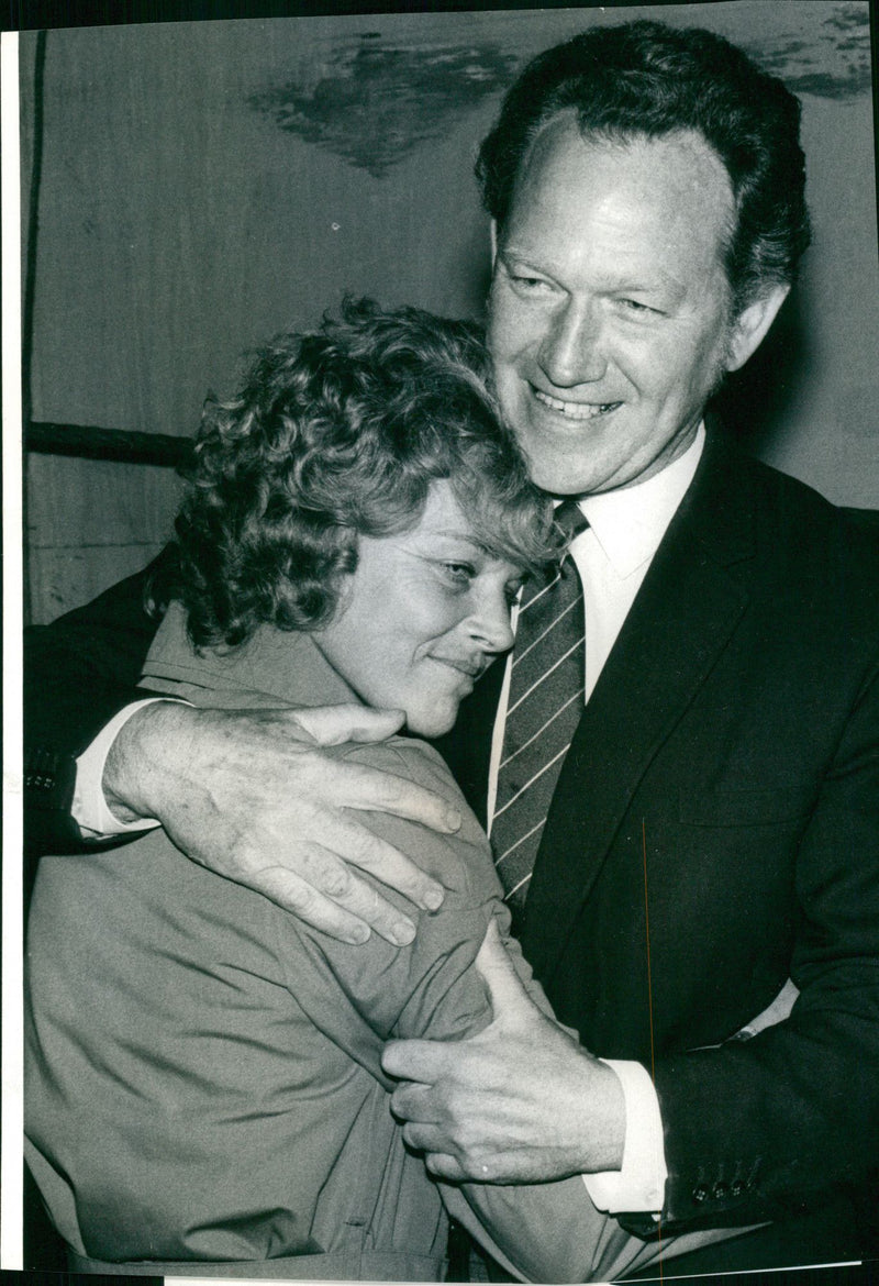 MUSICIAN FILM PRESS BRITAIN WIFE - Vintage Photograph