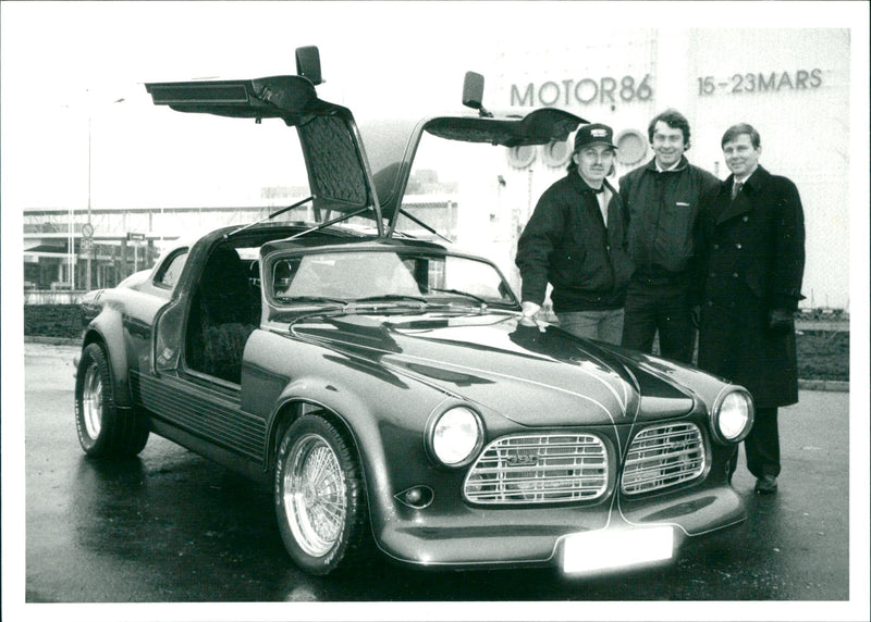 Cars: Malmö Exhibition: Sven i Raus, Kjell Gustavsson and Staffan Svenby - Vintage Photograph