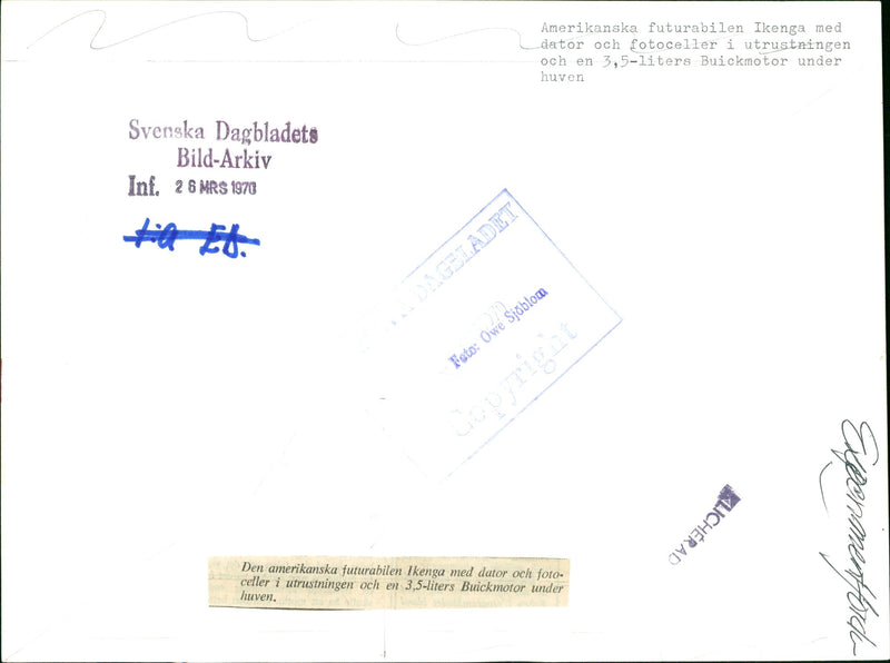 The cars. The American future car Ikenga with computer and photocells equipment and 3,5 liter Buick engine - Vintage Photograph