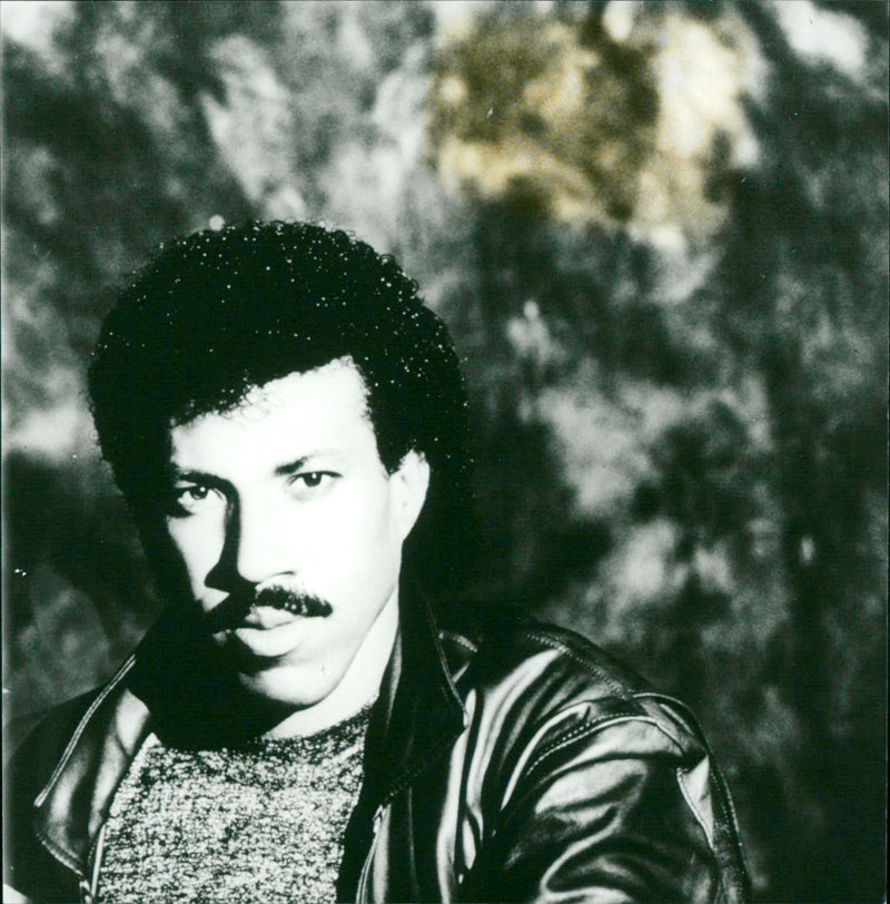 Lionel Richie - Vintage Photograph