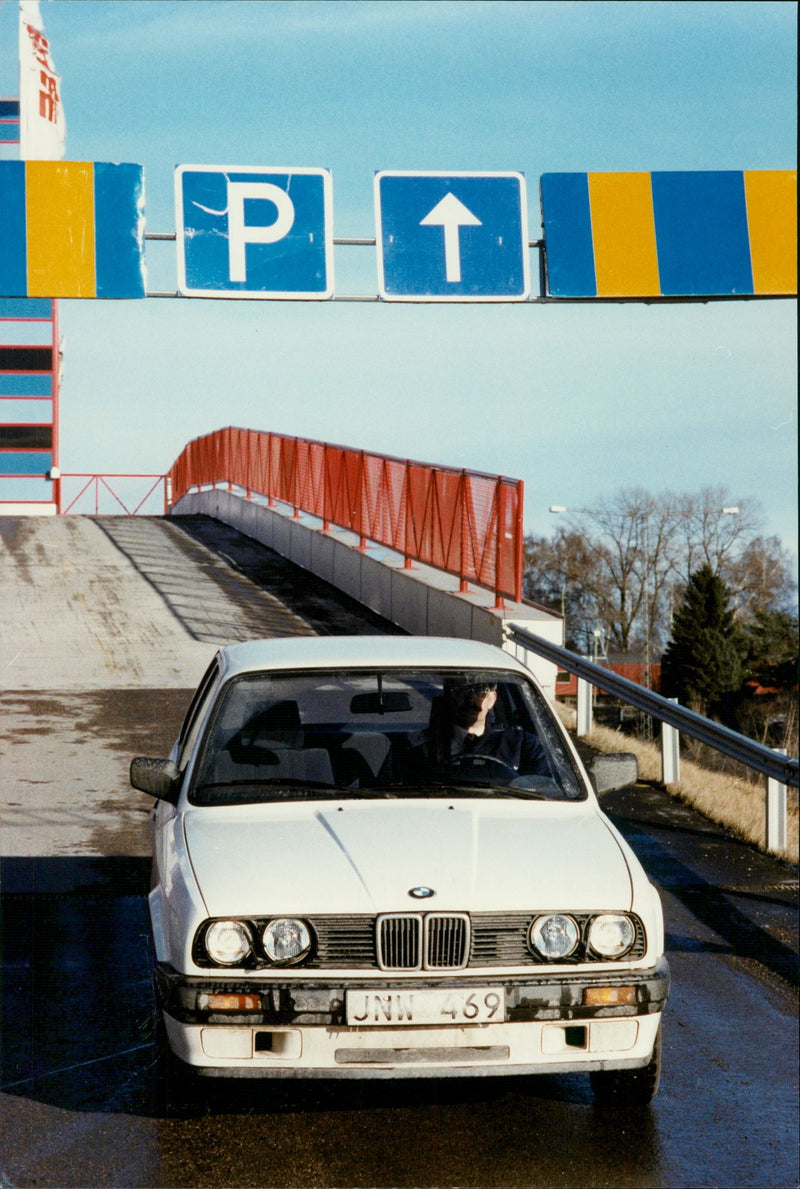 BMW 316i - Vintage Photograph