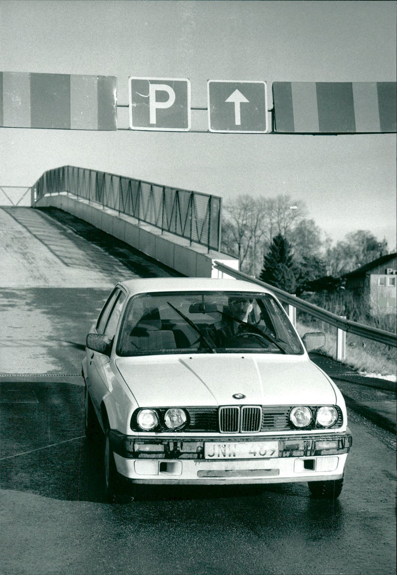 BMW 316i - Vintage Photograph