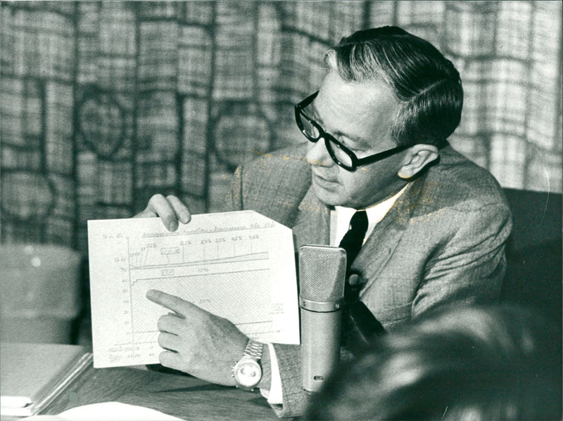 Ingvar Seregard, negotiation Dir. SIF Stockholm. - Vintage Photograph