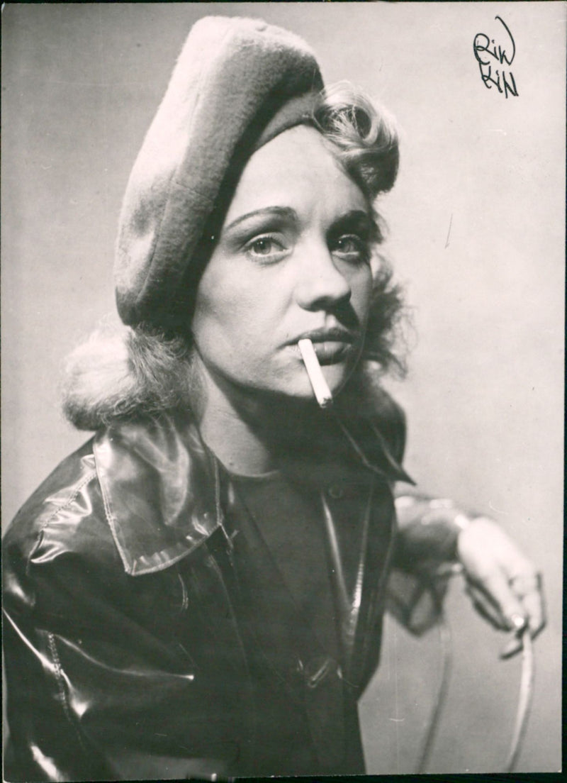 Swedish actress Gunn Wållgren smoking - Vintage Photograph
