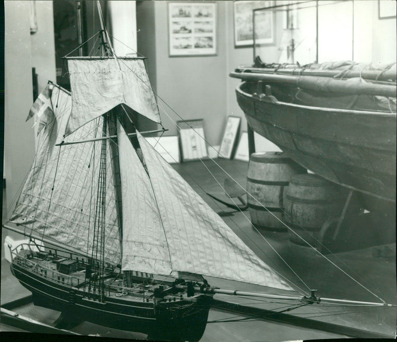 Postmuseum gets a boat model by the Postboten King Gustaf - Vintage Photograph