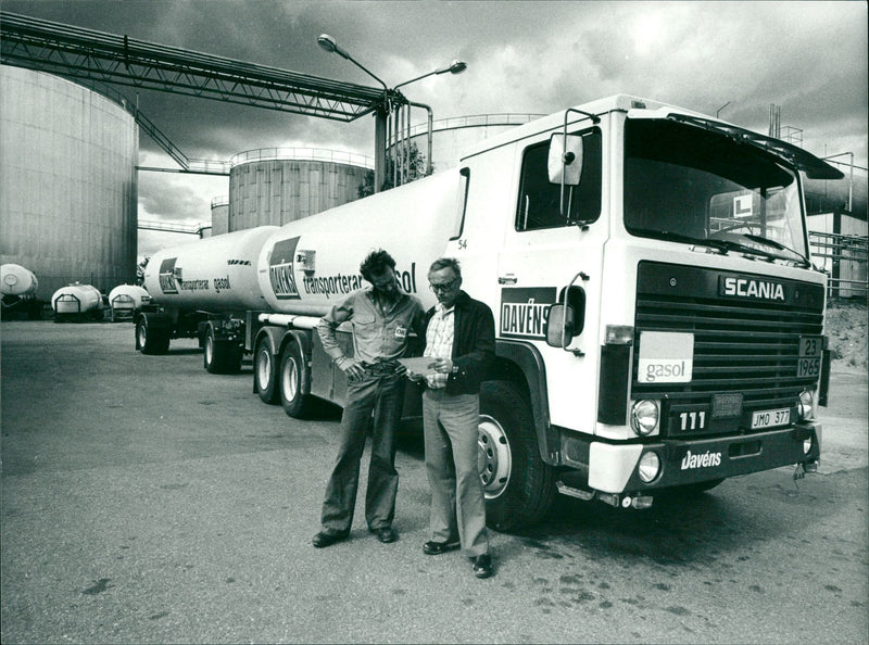 REAL CARS: Tankers - Vintage Photograph