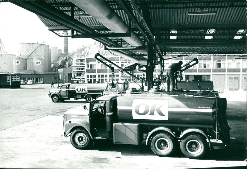 REAL CARS: Tankers - Vintage Photograph