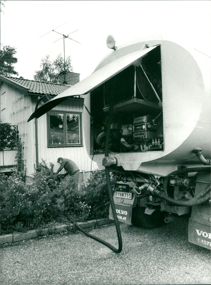 REAL CARS: Tankers - Vintage Photograph