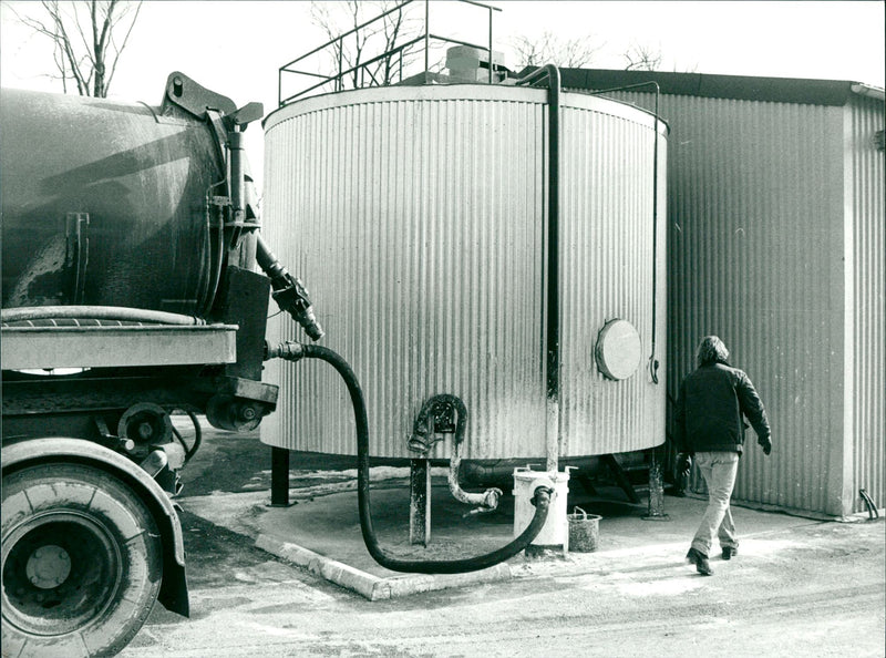 REAL CARS: Tankers - Vintage Photograph