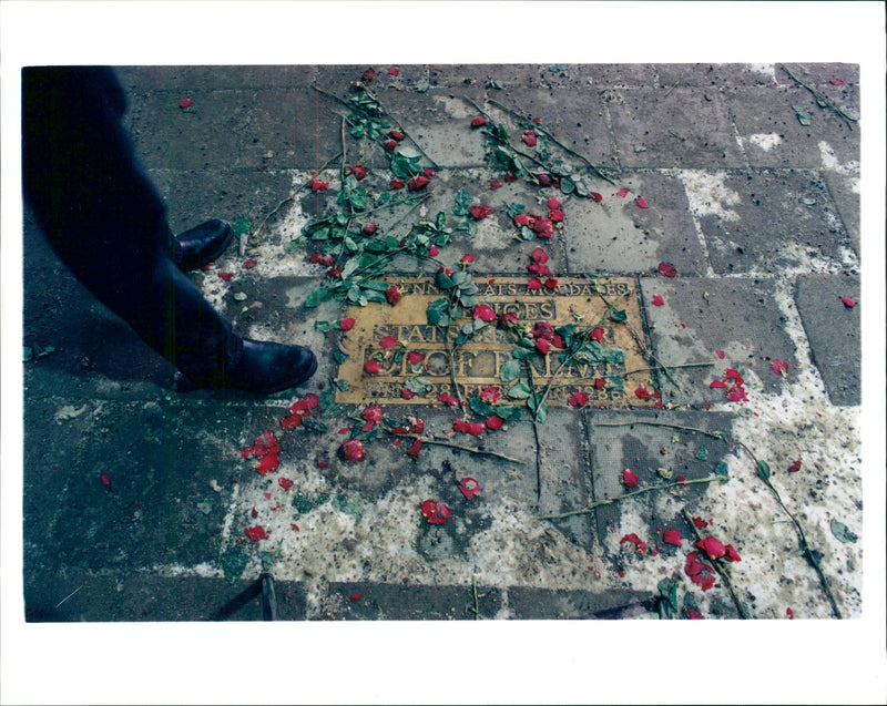 Prime Minister's of Sweden Olof Palme's death - murder scene at Sveavägen - Vintage Photograph