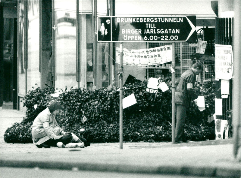 Olof Palme, Swedish Prime Minister. Murder - the place of murder - Vintage Photograph