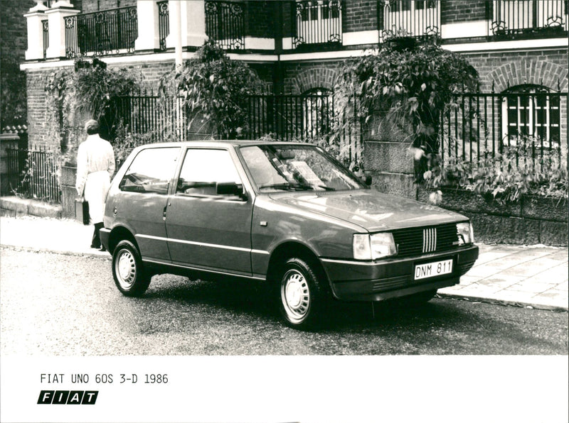 Fiat UNO 60S - Vintage Photograph