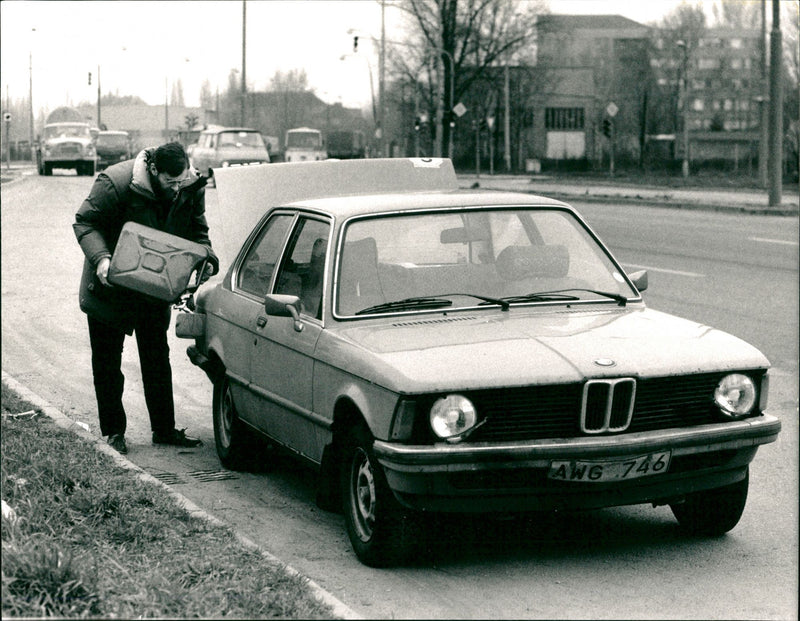 BIZAR ALLMANT SVDIS FOTO OSTEUROPA IKRUT TANKING - Vintage Photograph