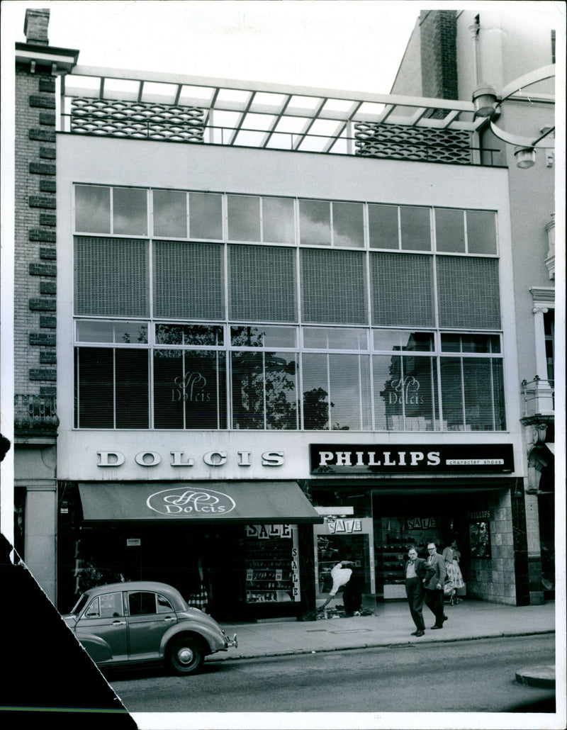 View of the Dolcis Shoes shop in Norwich - Vintage Photograph