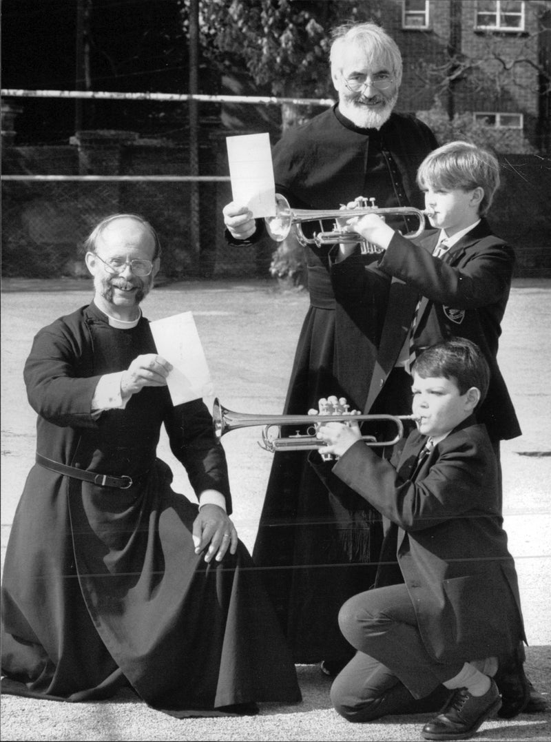 1992 FINLAY JOHN MUSIC - Vintage Photograph