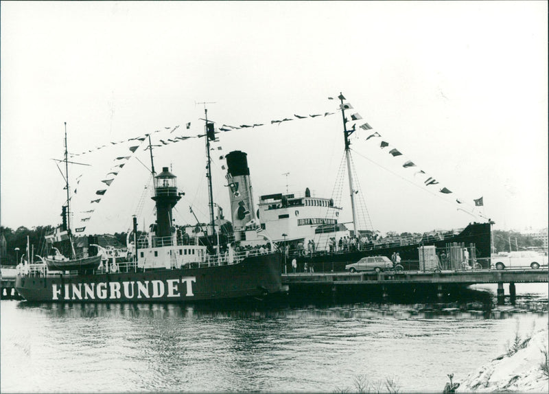 VESSEL SHIP - Vintage Photograph