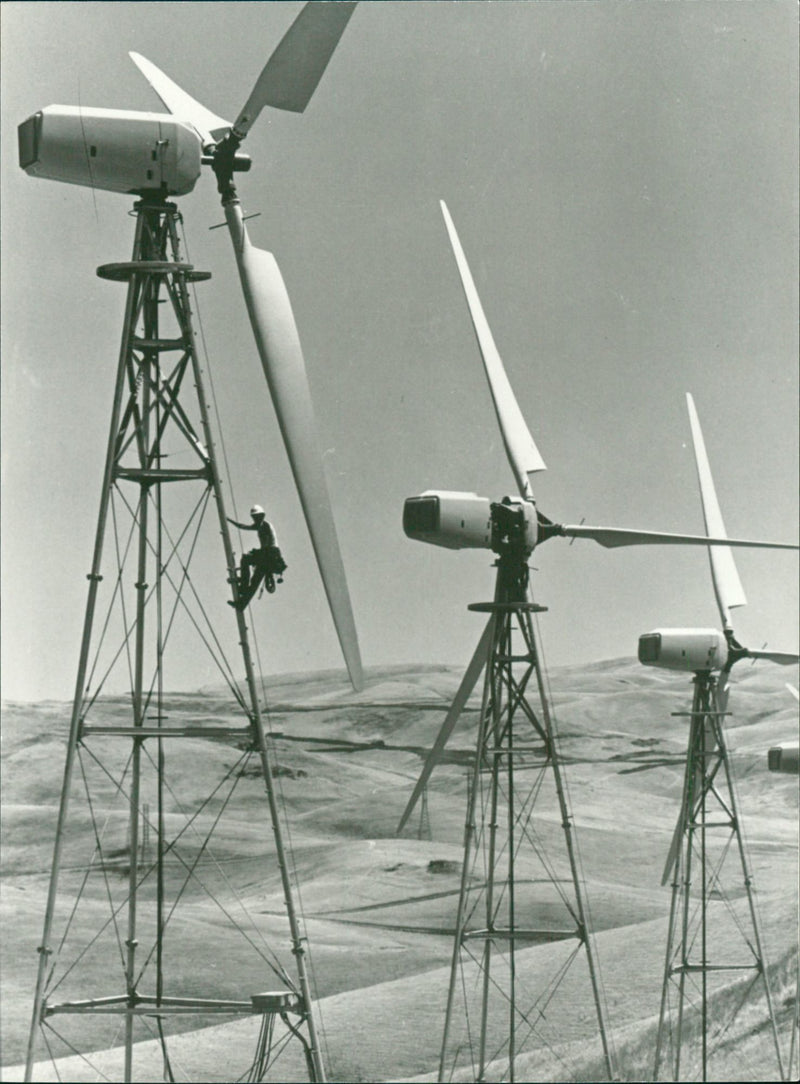 Energy wind - Vintage Photograph