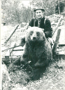 Bear Hunter, Lars-lvan Viström. - Vintage Photograph