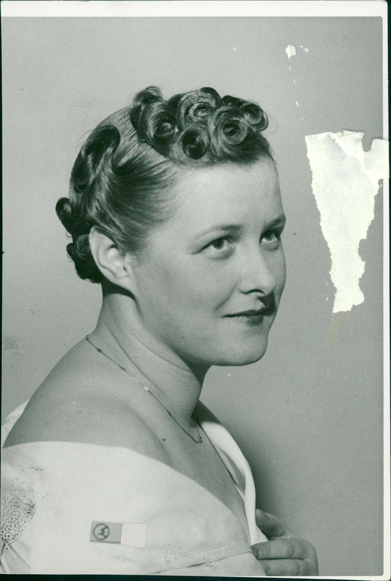 Hairstyle - Vintage Photograph
