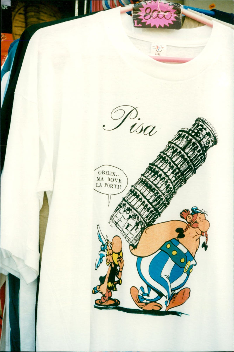 Sweater with print, Astrix and Obelix with Leaning Tower in Pisa - Vintage Photograph