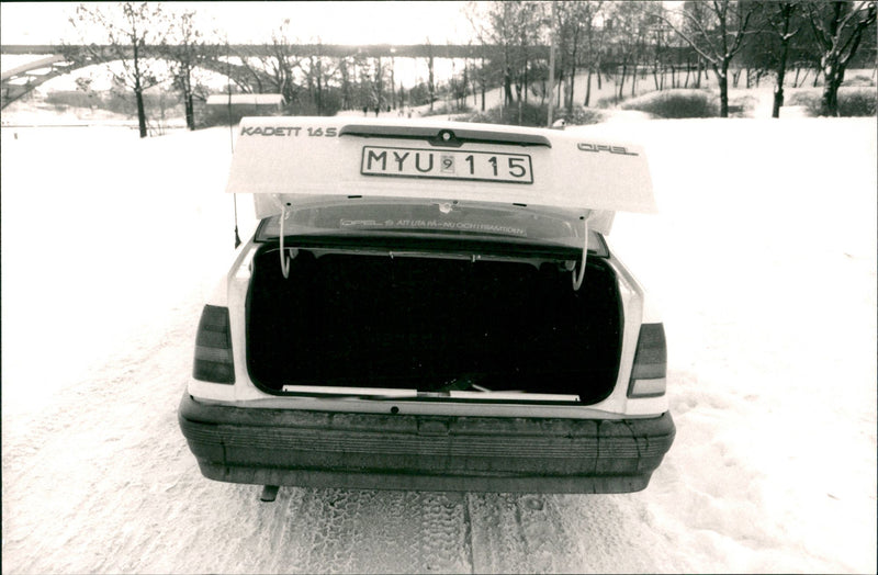 Opel cars, model: Kadett Sedan 1.6S, model year: 1986 - Vintage Photograph