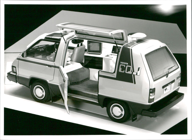 Real Cars - Tomaso Pantera. - Vintage Photograph