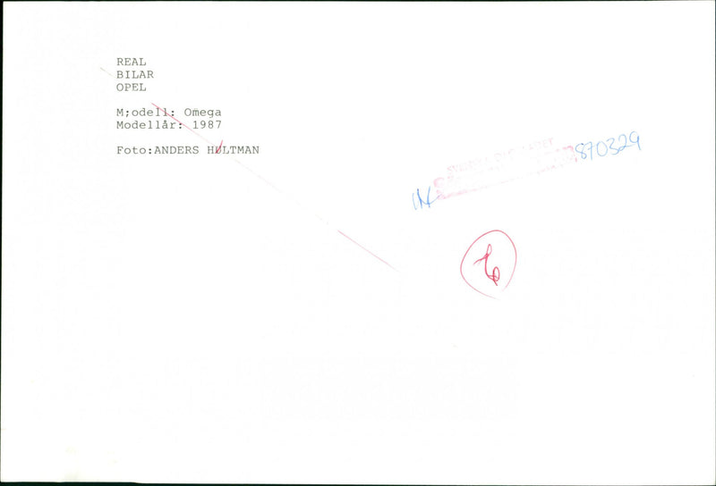 The cars: Opel Omega 1987 - Vintage Photograph