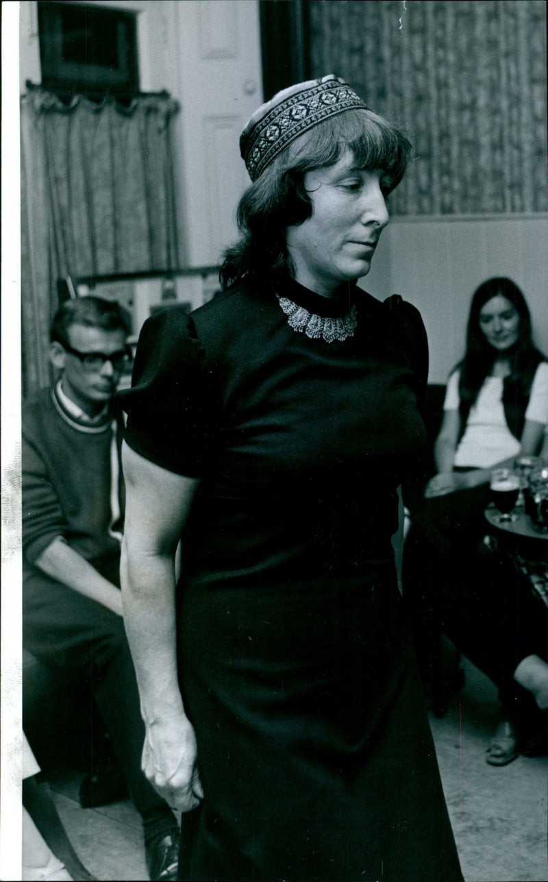 1971 SERIES PLAYED MUSIC PRESIDENT DIED - Vintage Photograph