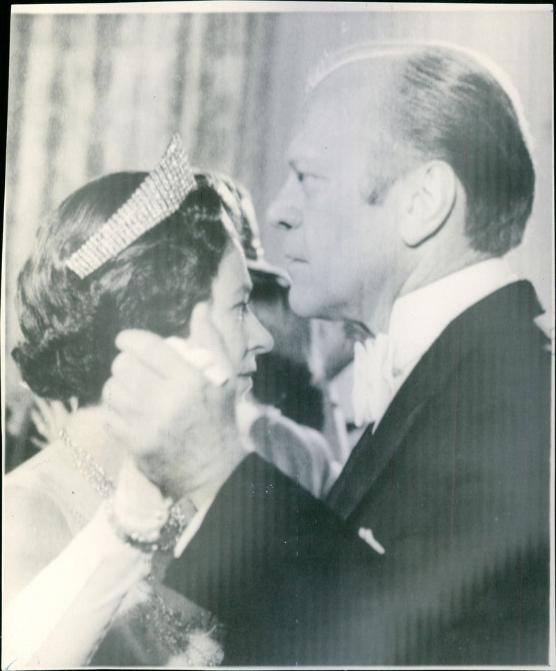 President Ford dances with Queen Elizabeth II - Vintage Photograph