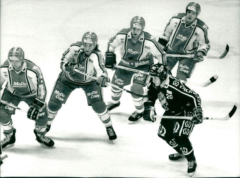 Berglund, Bo Ice Hockey - Vintage Photograph