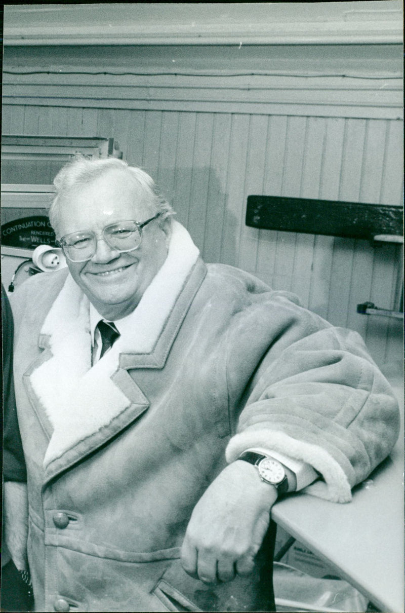 Sir Harry Secombe - Vintage Photograph