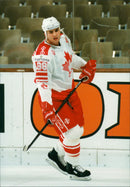 Eric Lindros is a canadian professional ice hockey player. - Vintage Photograph