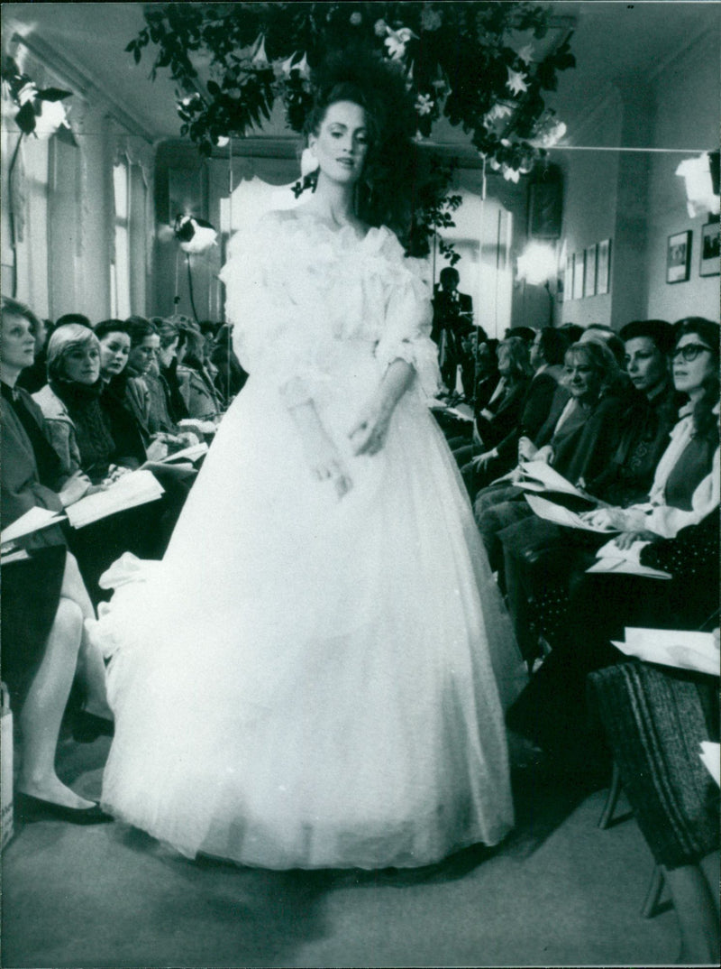 David and Elizabeth Emanuel make the dress Lady Diana Spencer - Vintage Photograph