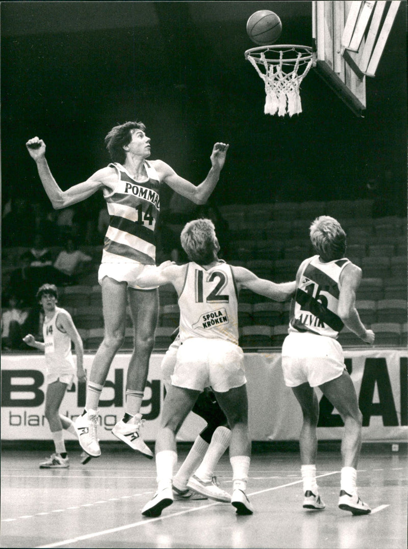 Sten Feldreich is a Swedish basketball player. - Vintage Photograph