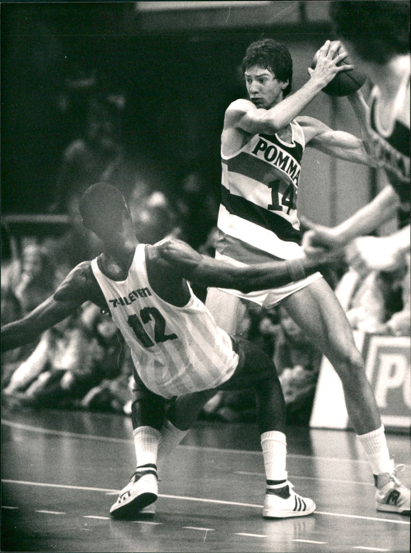 Sten Feldreich is a Swedish basketball player. - Vintage Photograph