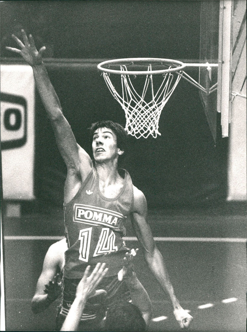 Basketball - Sten Feldreich - Vintage Photograph