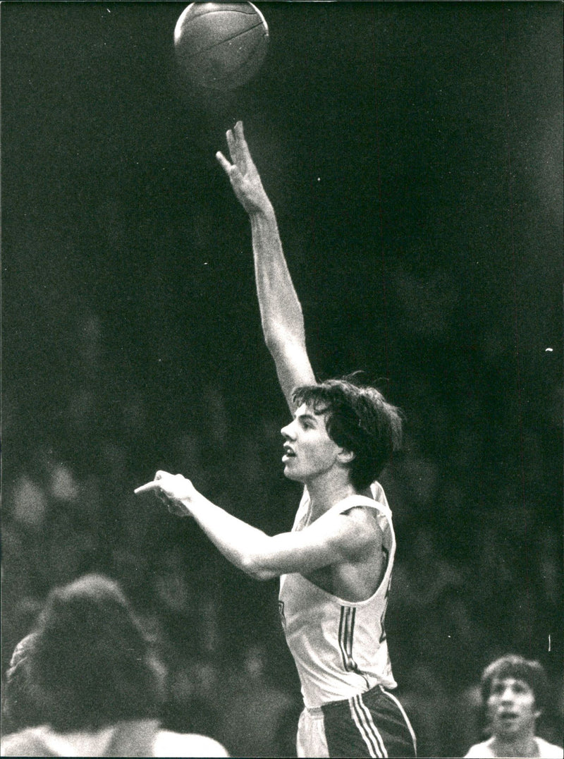 Basketball - Sten Feldreich - Vintage Photograph