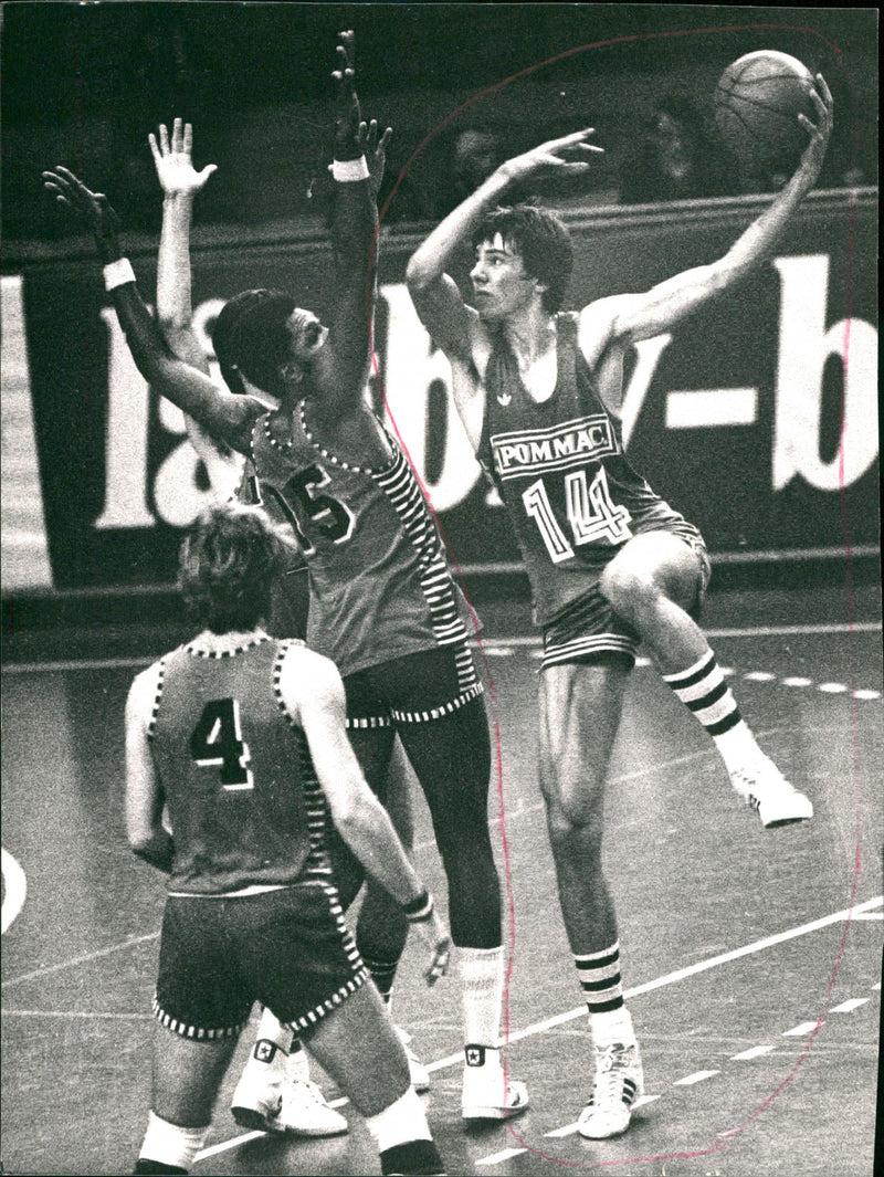 Basketball - Sten Feldreich - Vintage Photograph